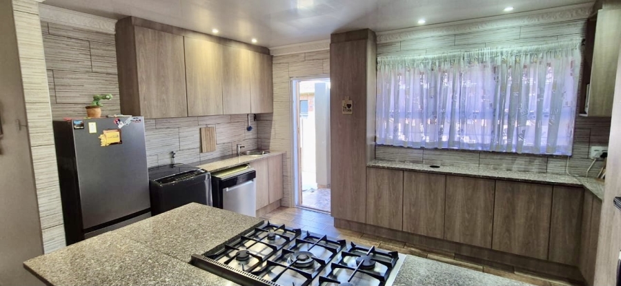3 Bedroom Property for Sale in Rowallan Park Eastern Cape